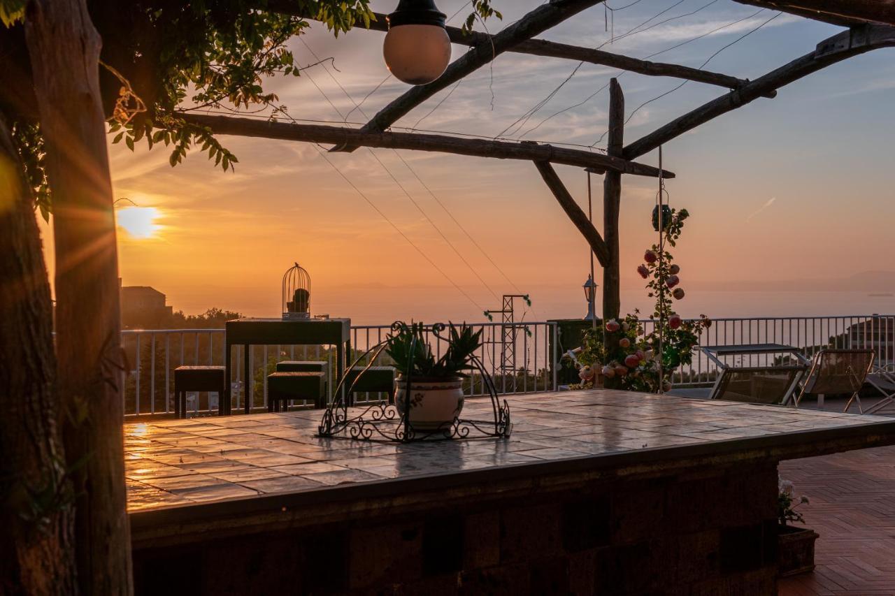 Villa Carolina Sorrento Private Heated Pool And Sea View Exterior foto